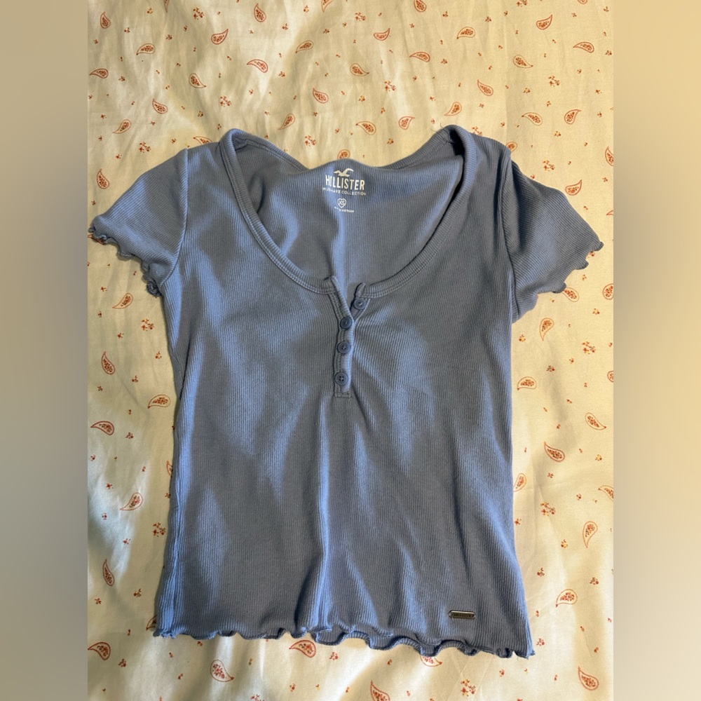 Hollister baby tee crop top